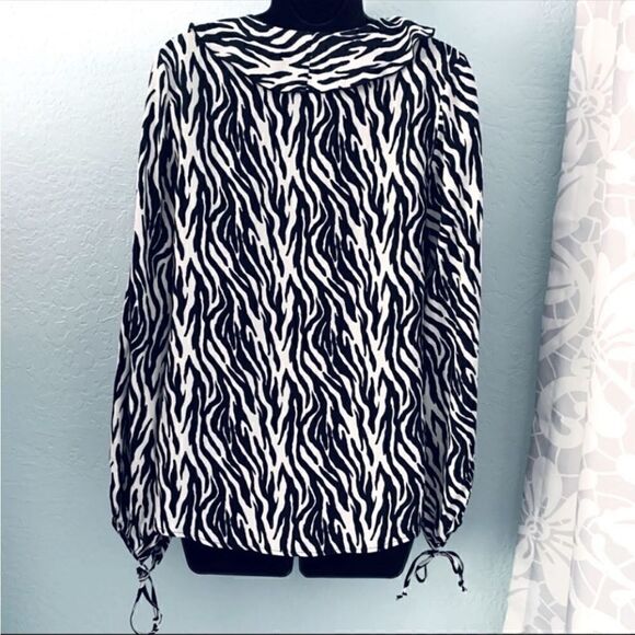 Zara Black & White Ruffled Zebra Print Blouse Size Small - Picture 8 of 13